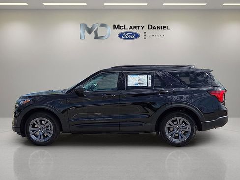 New 2026 Ford Explorer Active image 3