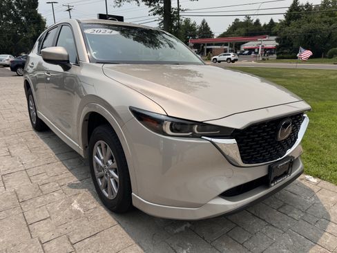Used 2024 MAZDA CX-5 AWD 2.5 S w/ Select Package image 16