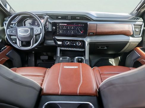 Used 2025 GMC Sierra 3500 Denali Ultimate image 28