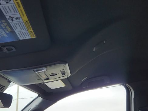 New 2025 Toyota Tacoma TRD Off-Road image 15