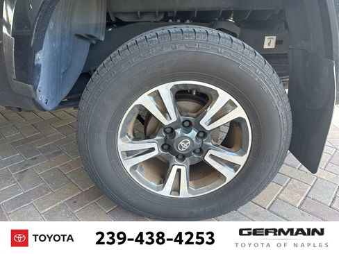 Used 2016 Toyota Tacoma TRD Sport w/ Premium & Technology Package RWD image 13