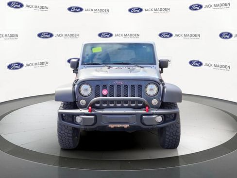 Used 2017 Jeep Wrangler Unlimited Rubicon AWD/4WD image 8