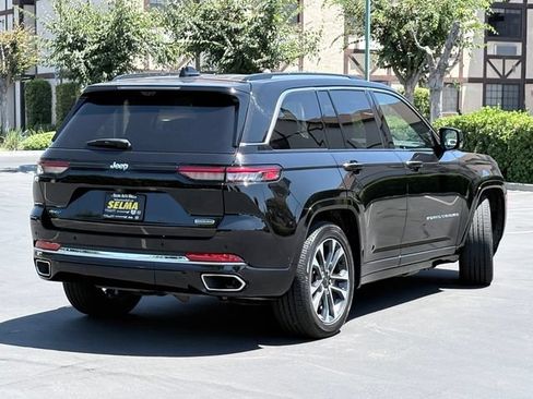 Used 2023 Jeep Grand Cherokee Overland w/ Advanced Protech Group III AWD/4WD image 5