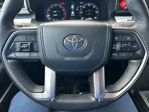 Used 2024 Toyota Tacoma TRD Off-Road AWD/4WD image 24