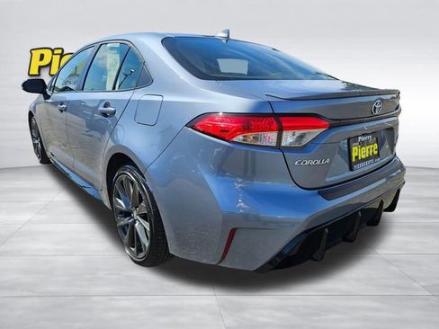 Used 2024 Toyota Corolla SE w/ SE Package FWD image 3