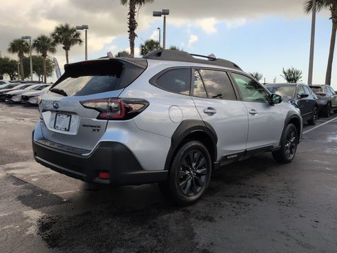 Used 2024 Subaru Outback Onyx Edition XT AWD/4WD image 4