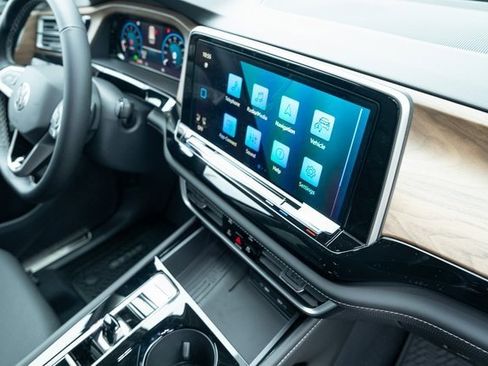 New 2026 Volkswagen Atlas SE image 41