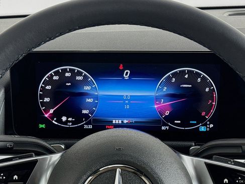 New 2026 Mercedes-Benz GLB 250 image 18