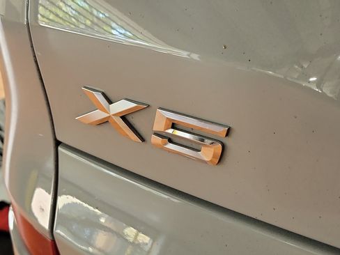 Certified 2024 BMW X5 xDrive40i w/ M Sport Package image 7