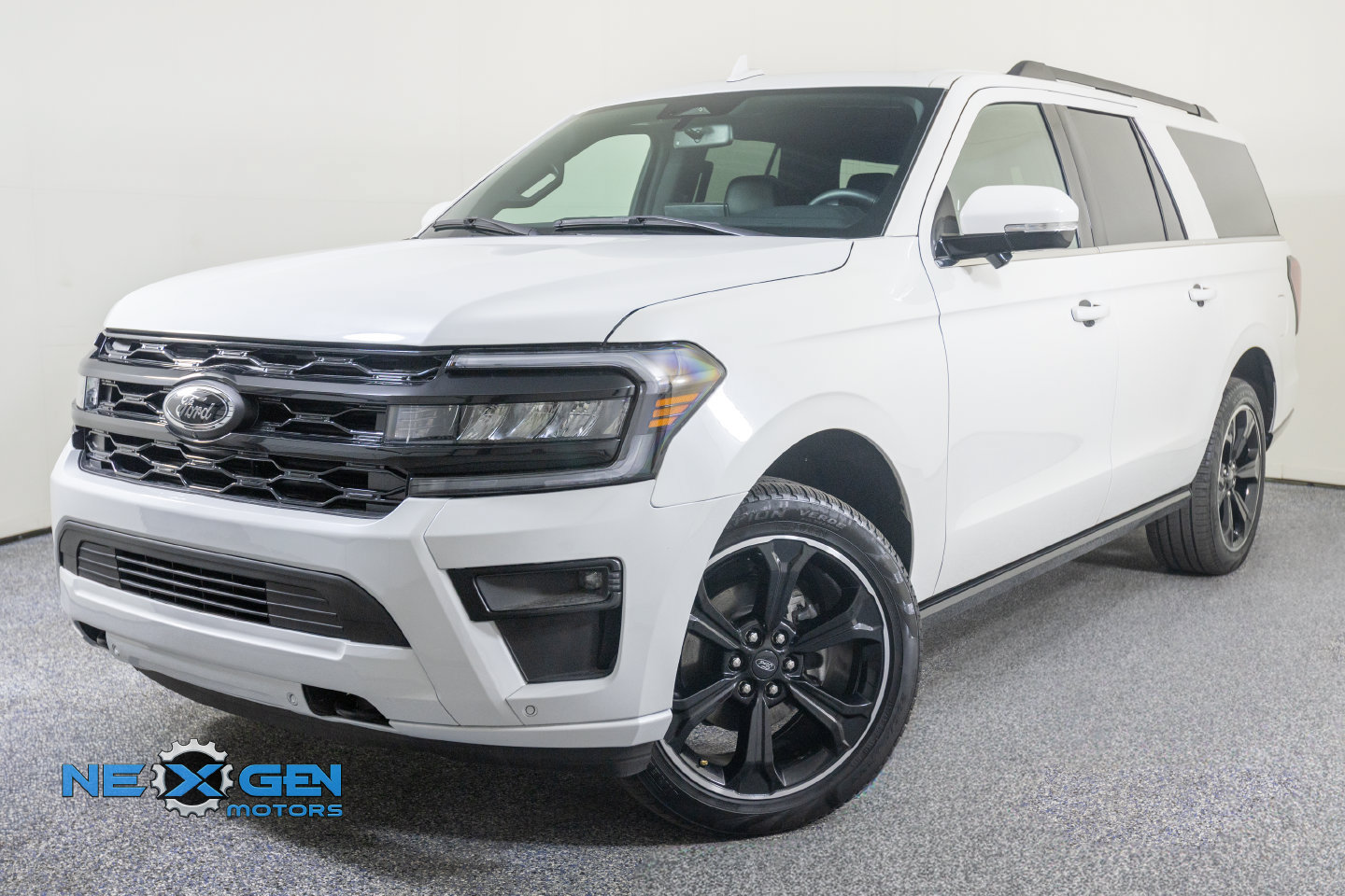 Used 2024 Ford Expedition Max Limited AWD/4WD image 11
