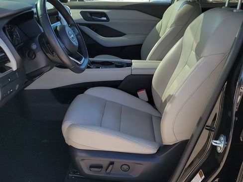 Certified 2023 Nissan Rogue SL w/ SL Premium Package image 6