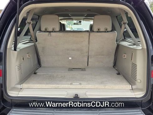 Used 2016 Lincoln Navigator L Select RWD image 14