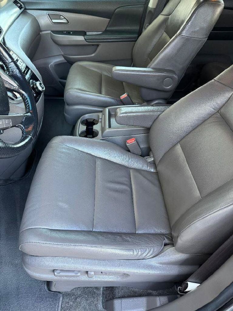 Used 2012 Honda Odyssey EX-L image 24