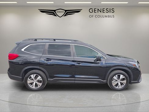 Used 2023 Subaru Ascent Premium w/ Convenience Package AWD/4WD image 6