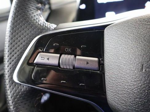 Certified 2023 Nissan Ariya FWD image 17