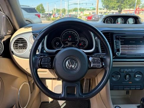 Used 2013 Volkswagen Beetle 2.0T FWD image 25