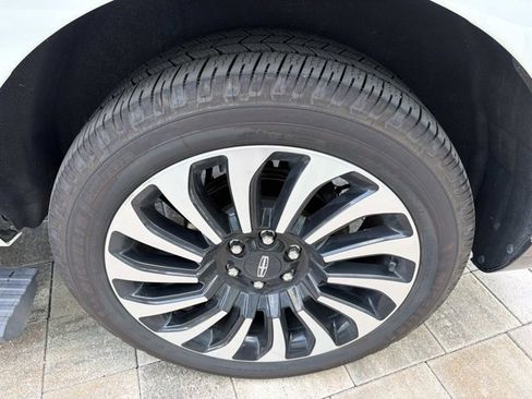 Certified 2023 Lincoln Navigator L Black Label AWD/4WD image 31