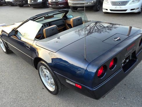 Used 1989 Chevrolet Corvette Convertible RWD image 12