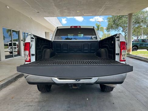 Used 2024 RAM 2500 Big Horn AWD/4WD image 34
