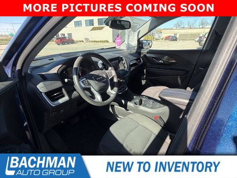 Used 2022 GMC Terrain SLE w/ Driver Convenience Package image 5
