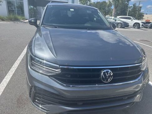 Used 2023 Volkswagen Tiguan SE R-Line FWD image 2