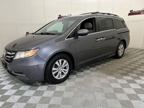 Used 2016 Honda Odyssey EX image 1