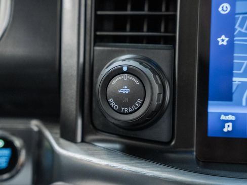 Certified 2023 Ford F150 Lariat w/ Equipment Group 502A High image 33