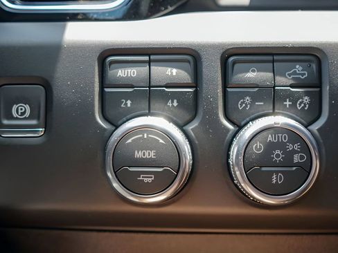 New 2026 GMC Sierra 1500 Denali AWD/4WD image 15