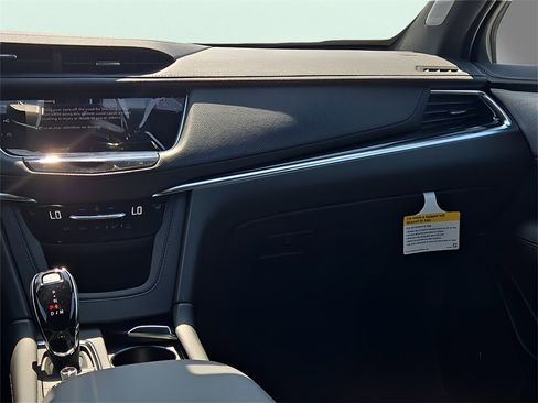 New 2025 Cadillac XT5 Premium Luxury w/ Technology Package image 20