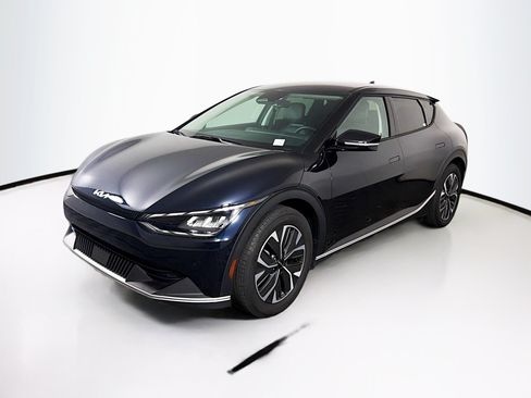 Used 2024 Kia EV6 Light RWD image 3
