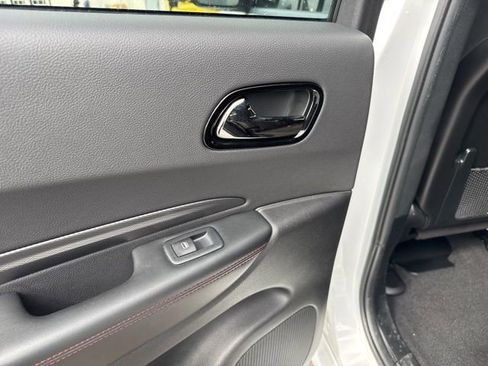 Used 2023 Dodge Durango GT AWD/4WD image 23