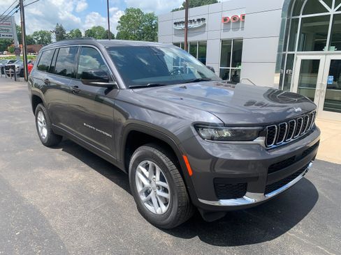 New 2025 Jeep Grand Cherokee L Laredo w/ Luxury Tech Group I image 2