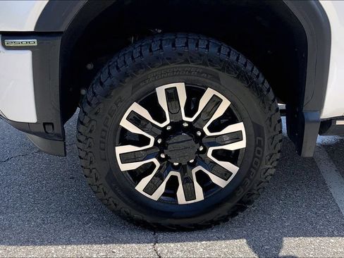 Used 2024 GMC Sierra 2500 Denali Ultimate w/ Max Trailering Package AWD/4WD image 9