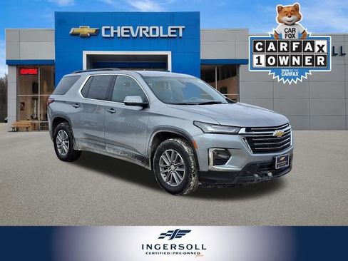 Used 2023 Chevrolet Traverse LT image 1