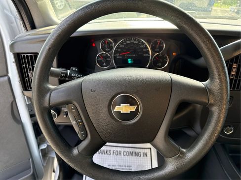 Used 2022 Chevrolet Express 2500 w/ Driver Convenience Package RWD image 17