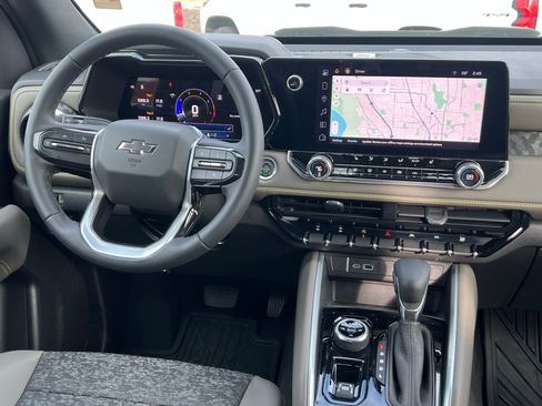 Certified 2024 Chevrolet Colorado ZR2 w/ Technology Package image 20