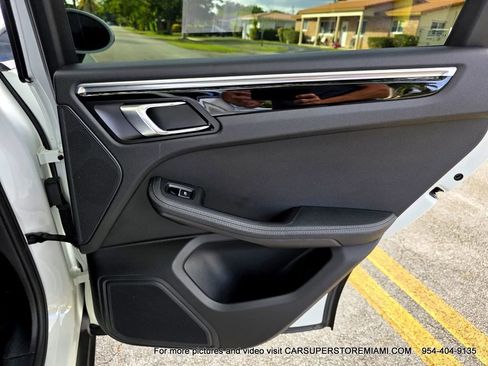 Used 2018 Porsche Macan Sport Edition image 43