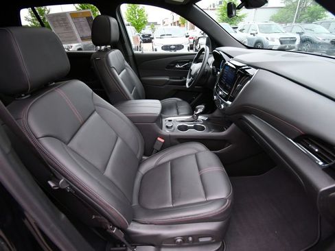 Used 2023 Chevrolet Traverse RS AWD/4WD image 22