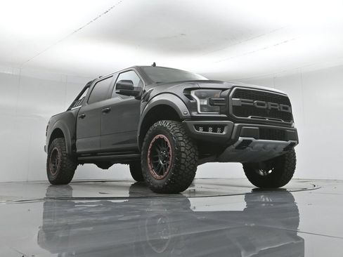 Used 2019 Ford F150 Raptor w/ Equipment Group 802A Luxury AWD/4WD image 48