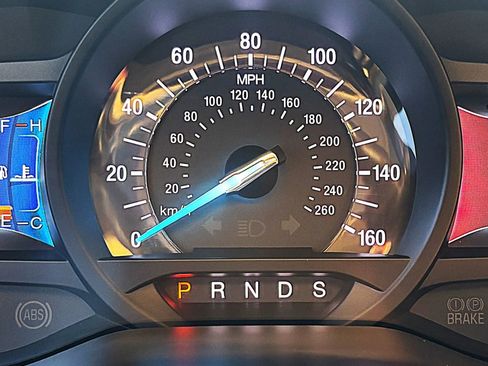 Used 2015 Ford Edge Titanium w/ Equipment Group 302A image 18