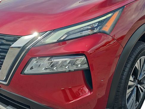 Used 2023 Nissan Rogue SV AWD/4WD image 30
