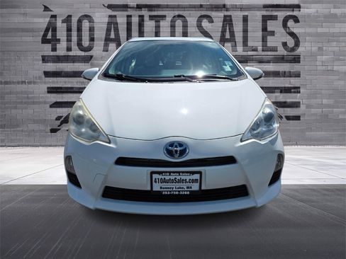 Used 2013 Toyota Prius C One FWD image 5