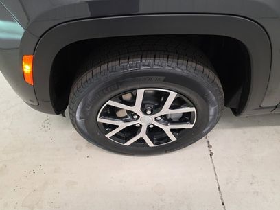 New 2025 Jeep Grand Cherokee Limited w/ Luxury Tech Group II