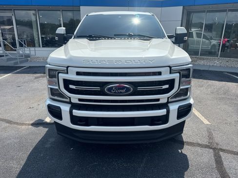 Used 2022 Ford F250 Lariat w/ Lariat Ultimate Package AWD/4WD image 2