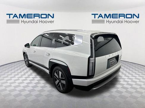 New 2026 Hyundai Ioniq 9 SEL image 3