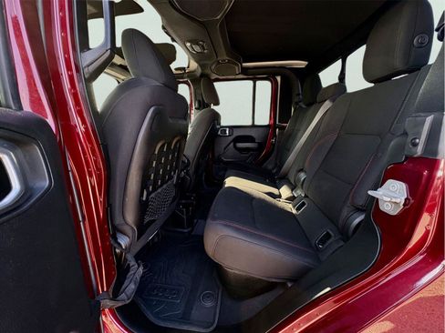 Used 2021 Jeep Gladiator Rubicon AWD/4WD image 22
