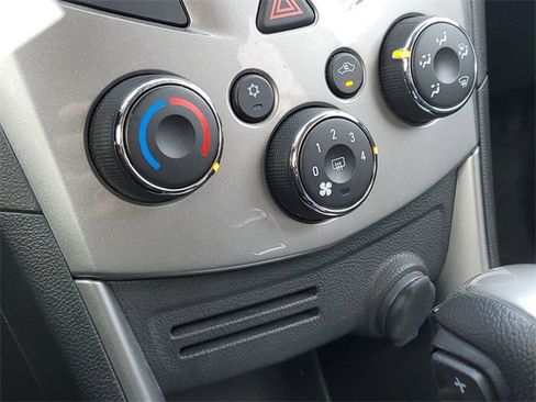 Certified 2016 Chevrolet Trax LT w/ LT Convenience Package image 15