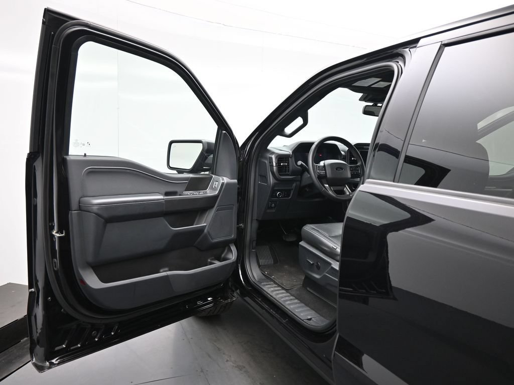 New 2024 Ford F150 XLT w/ XLT Black Appearance Package RWD image 8