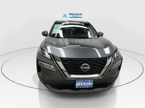 Used 2023 Nissan Rogue SV image 5