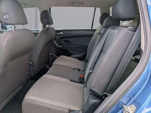 Used 2018 Volkswagen Tiguan S FWD image 12